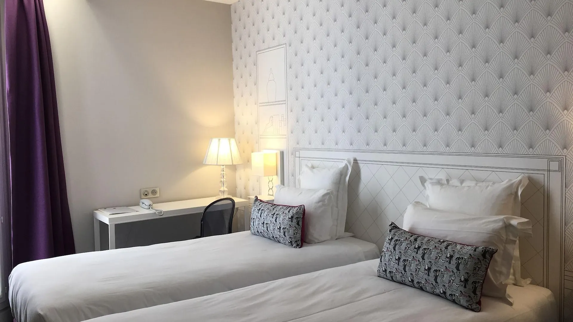 ***  Hotel Paris Vaugirard France