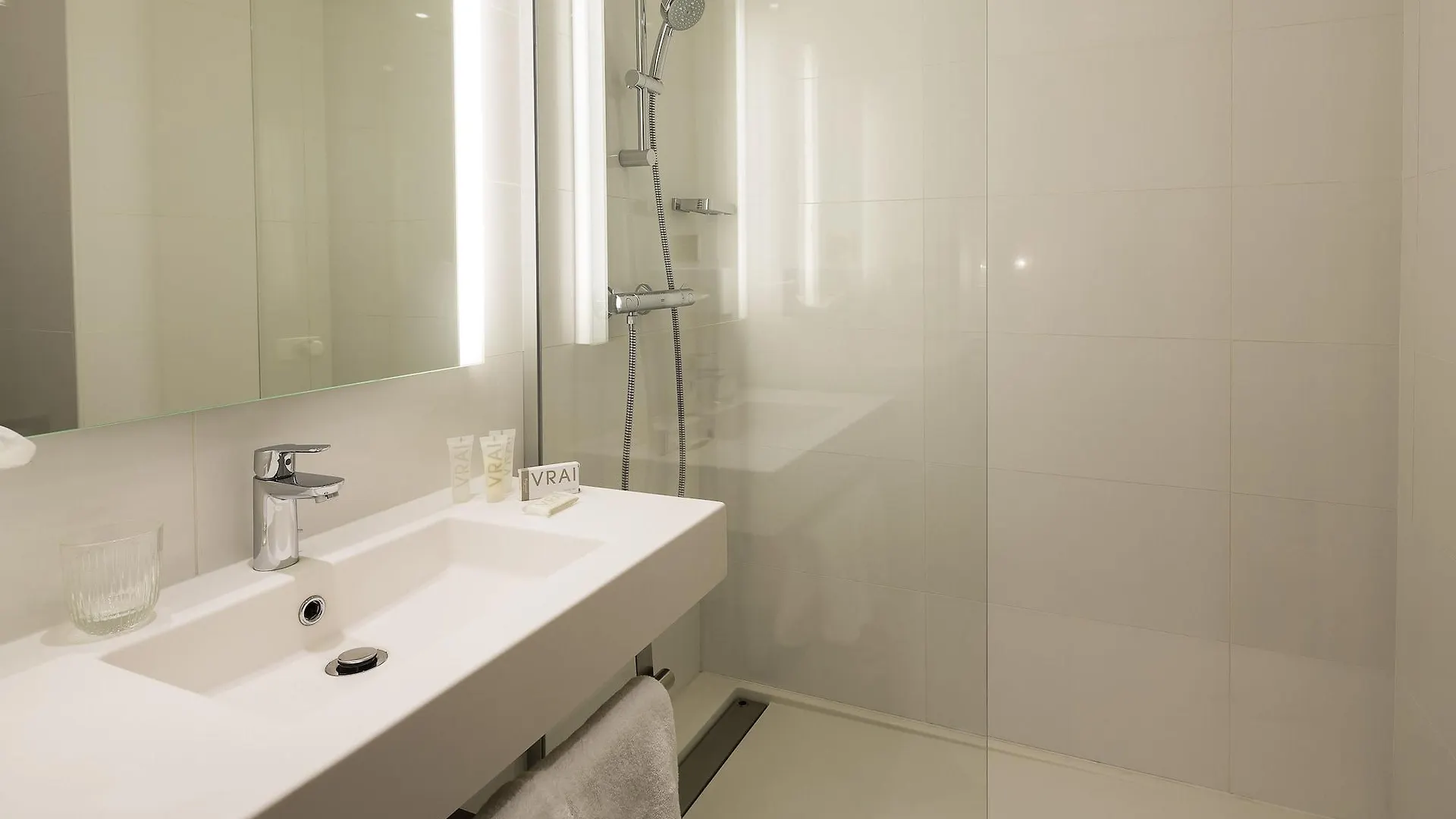 Hotel Paris Vaugirard 3*,